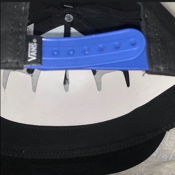 Free I ❤️ Vans SnapBack - Picture 4 of 5